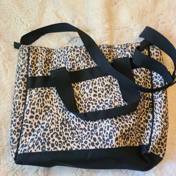 Volcom Leopard Print Laptop Messenger Bag - Picture 2 of 10